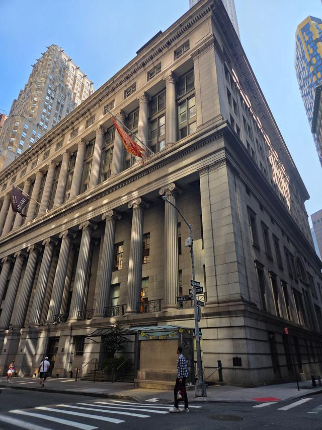 under construction sign