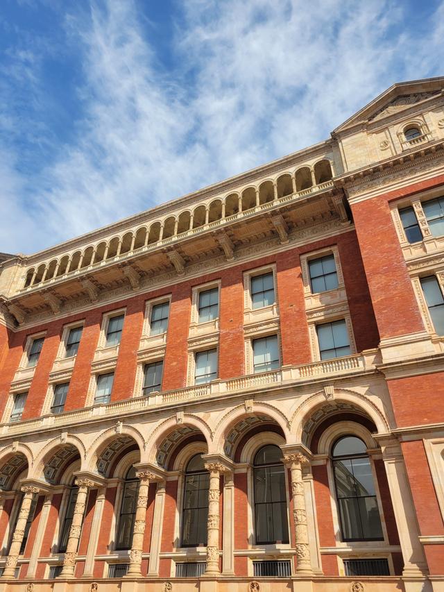 under construction sign